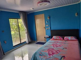 Iruka Guesthouse - - 2