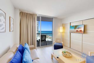 Beachfront Resort - Pool - Ocean View Balcony- Gym - Miami Beach - 3