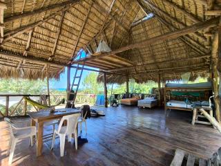Palapa Host - El Tránsito - 4