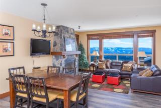 Stonegate Resort Unit C105 - 6