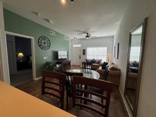 3 Bedroom 2 Bathroom Villas At SevenDwarfs 21-103 - Kissimmee - 5