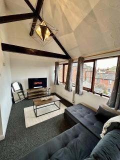 Archway House - City Townhouse Sleeps 7 Free Private Driveway Parking For Up To 2 Cars - Norwich - 9