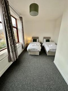 Archway House - City Townhouse Sleeps 7 Free Private Driveway Parking For Up To 2 Cars - 9