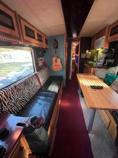 Stay Like a Rock Star Tour Bus in Durham NC - Durham - 6