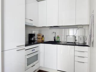 Central Seaside Flat in Helsinki - 6