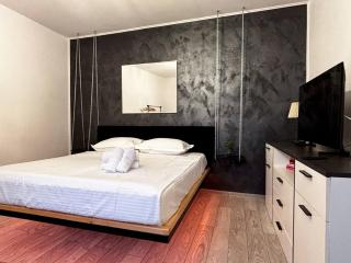 Velora Residence - City Center, AC, Walk-in Shower, Floor Heating, Private Check-in - Cluj-Napoca - 0