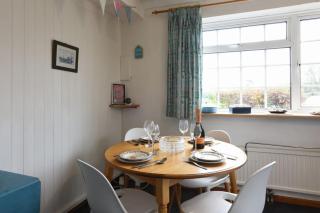 Air Maison - Farm Cottage - Hayling Island Home - Sleeps 6 - Langstone - 8