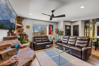 Decorated for the Holidays! 2BDR Home in Downtown Flagstaff - 8