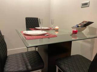 Central Birmingham Location near ICC, with Balcony, WiFi, parking and Smart TV - Birmingham - 2