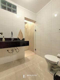 Casa - Centro Px Matriz c/ Churrasqueira, 2 Suítes - Poços de Caldas - 1