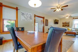 3 Mi to Road America Spacious Elkhart Lake Home! - 7