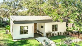 Florida HappyNest Secluded Luxury Guesthouse - 3