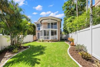 3BR Charming Home Near Malls Gym Parks and Nature - Gold Coast - 5