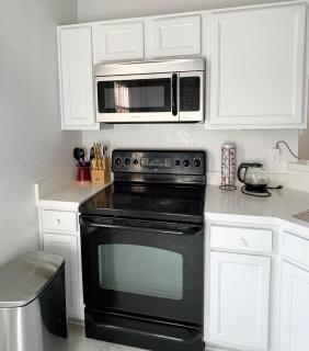 Private room near downtown 30 - 2