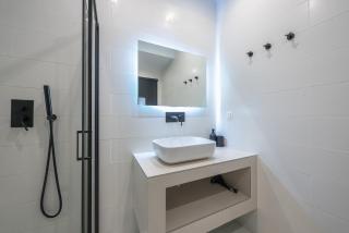 zen-spacious, psyri - Atene - 1
