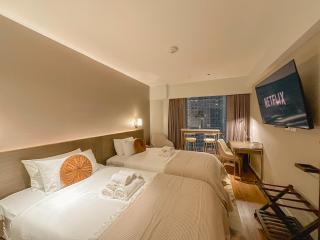 Rockwell View Twin Suite with FREE WiFi Pool & Gym - Manila - 4