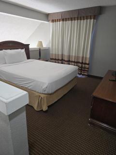 Living at 7900 LLC - Dallas - 4
