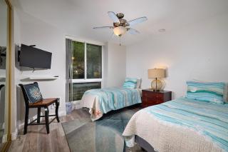 Oceanside Beach Condos - Oceanside - 1