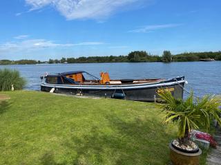 1-2 pp ROOM AMS Airport great view lake - Roelofarendsveen - 1