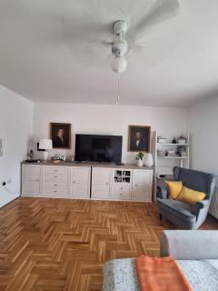 Studio Zora - Goli Breg - 3