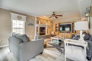 Less Than 1 Mi to Waveland Beach Spacious Family Home - Waveland - 7