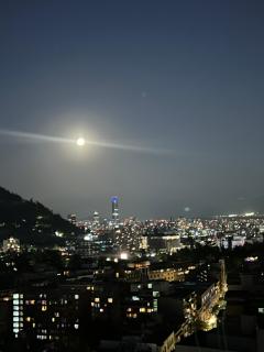 Espectacular Loft en Bellas artes con vista a la cordillera - 6