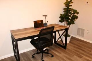 Cheerful 2 bedroom townhouse with indoor fireplace - 9