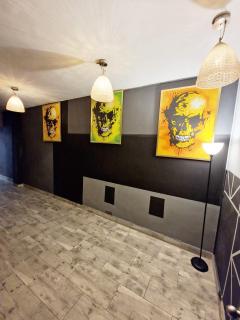 Prestige Suite 3 ICON Lleras Park - 1