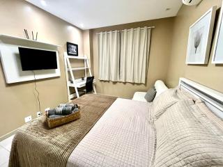 Studio Reformado na quadra da Praia de Copacabana - Rio de Janeiro - 0