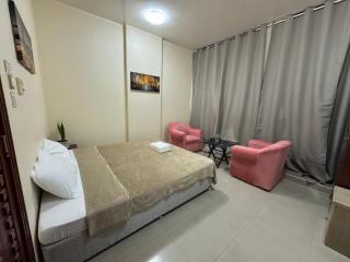 Shared bath rooms only - Al Ain - 8