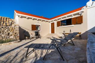 MY DALMATIA - Sea view holiday home Fortica - 0