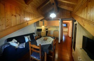 Charm & Relax - Accogliente Mansarda Alpina - Terzolas - 3