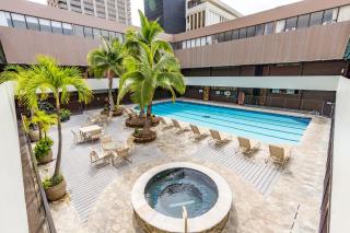Spacious Downtown Executive Retreat - Free Parking - Honolulu - 5
