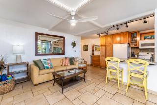 Pineapple Hale - Across from Kalama Beach & Cove - Kihei - 2