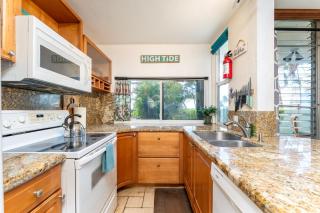 Pineapple Hale - Across from Kalama Beach & Cove - Kihei - 1