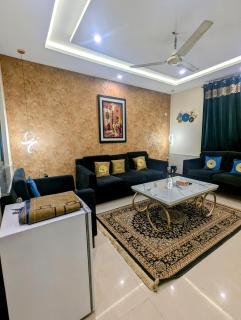 Royal Family Suite - 3