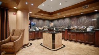 Best Western Plus KC Speedway Inn & Suites - 4