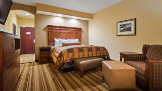 Best Western Plus KC Speedway Inn & Suites - Kansas City - 1