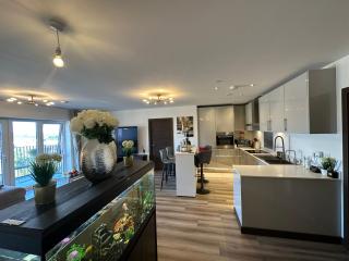 Watford Penthouse - - 0