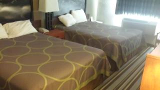 Super 8 by Wyndham Abingdon VA - Abingdon - 1