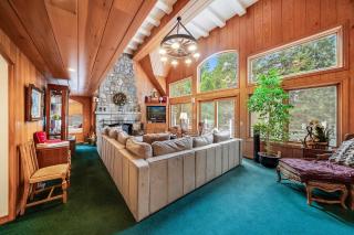 Navigate Stays Best Dressed Lakefront Home - Lake Arrowhead - 4