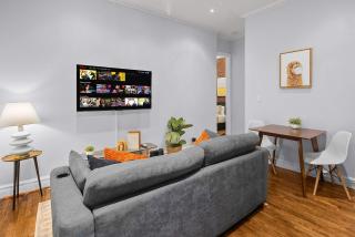 Trendy Nolita Apartment with Eclectic Style - New York - 2
