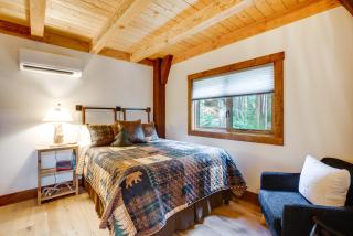 Bear Lodge Waterfront Cabin with Level 2 EV Charger - Sutter Creek - 3