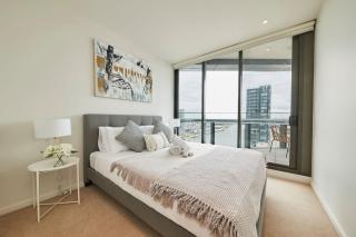 Sky Haven Modern Retreat with Free Parking - Melbourne - 5