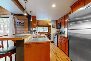 Cozy Cabin - Sunriver - 3