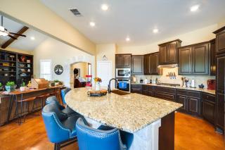 Family-Friendly Johnson City Home Near State Parks - 8