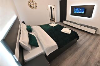 Tina Place - Piteşti - 3