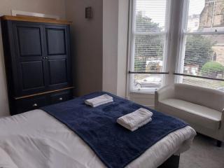 Easby Hall Apartment 4 - 2 bed Bath and Ensuite - 4