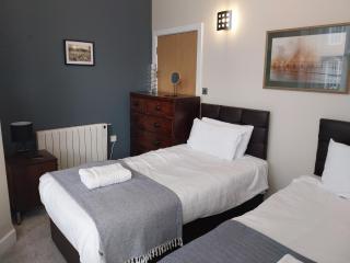 Easby Hall Apartment 4 - 2 bed Bath and Ensuite - 3