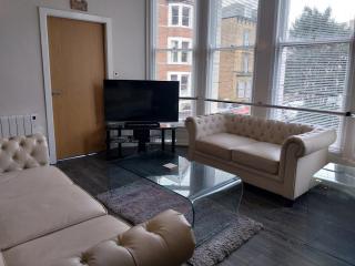 Easby Hall Apartment 4 - 2 bed Bath and Ensuite - 2